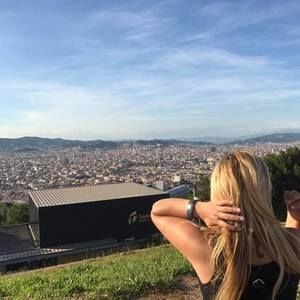 Meet your Posher, Azi